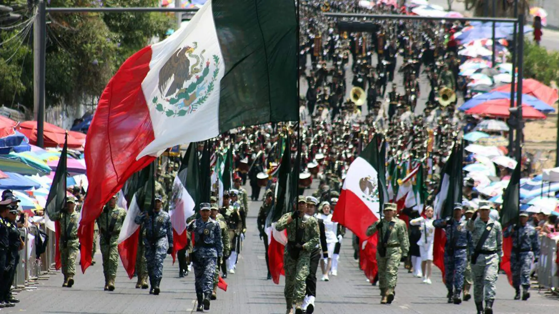 Desfile del CLXII Aniversario de la Batalla de Puebla